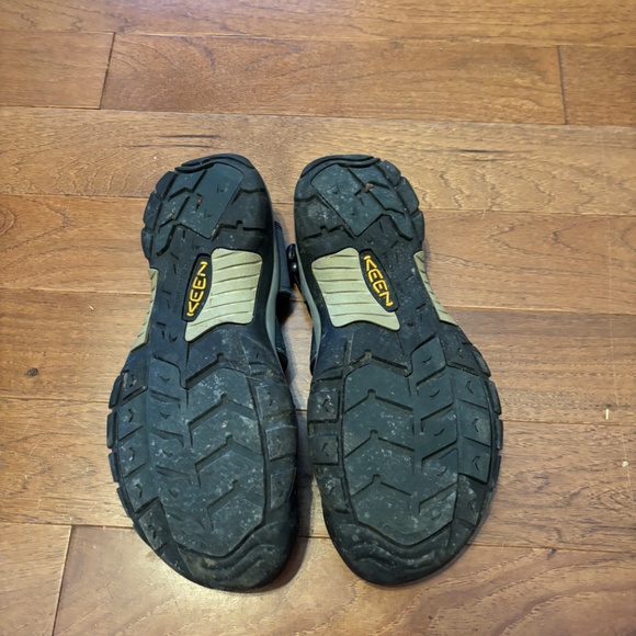 Men\'s Keen Waterproof Sandals Size 10.5 US hiking biking outdoor sports slip on main image 5